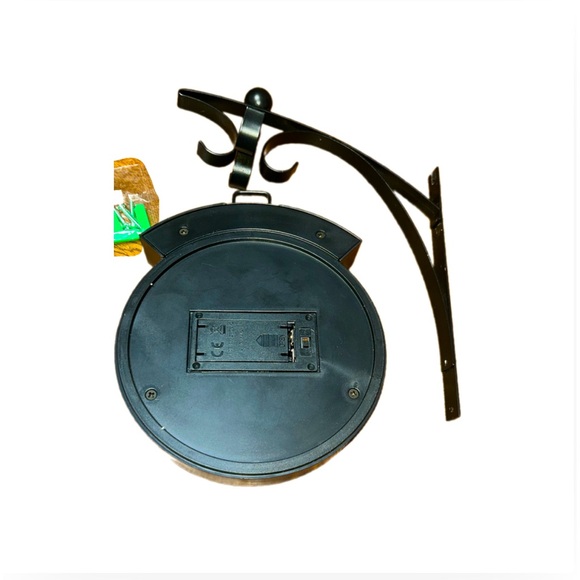 Harry Potter Platform 9 3/4 Night Lamp - Illuminate Your Wizarding World - Picture 5 of 5